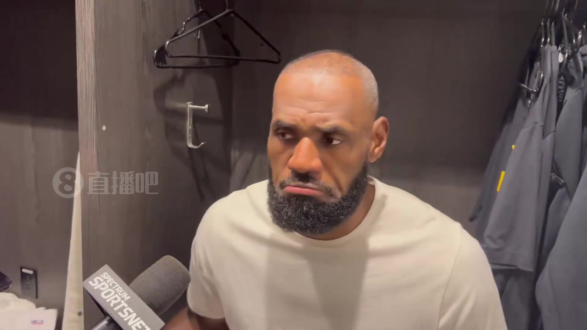 詹姆斯和狄龍只是在競爭我們會頂?shù)綄Ψ矫媲暗M量不越界