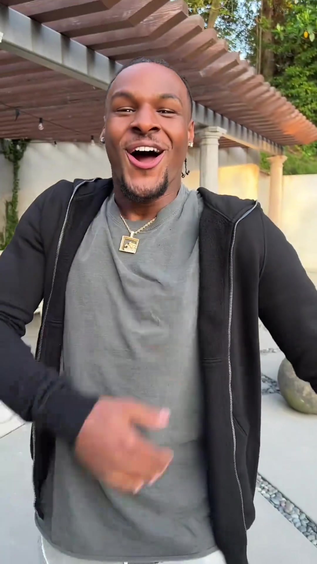 太搞了布朗尼神模仿勒布朗日常訓練過程還是親生的了解啊