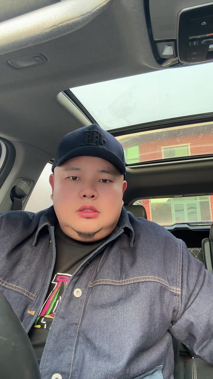 博主前國腳戴琳欠錢不還竟然還有人為他說話這些人咋回事